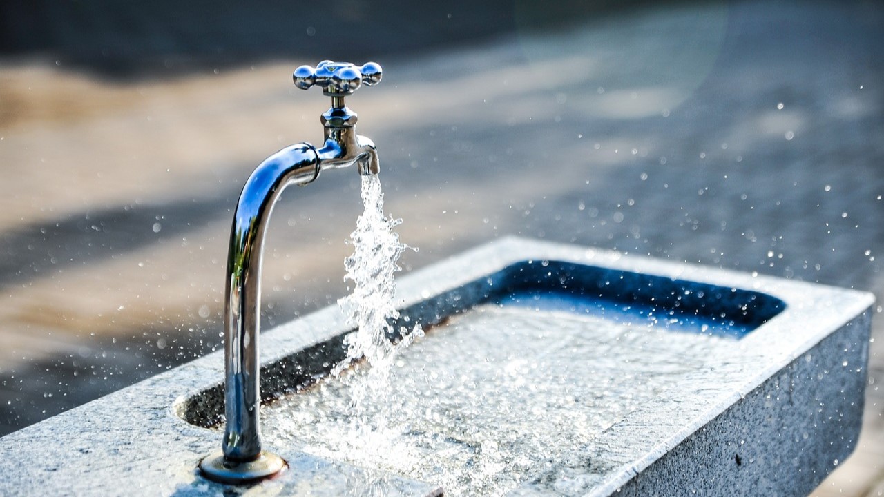 上海自來水變“網(wǎng)紅”，民生工程也能喝出高級感！